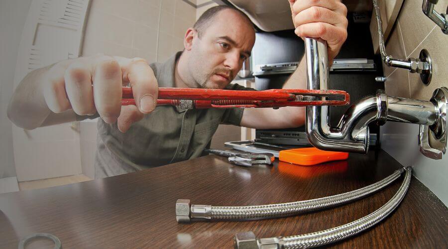 Expert burst pipe repair services in Battle Ground, IN